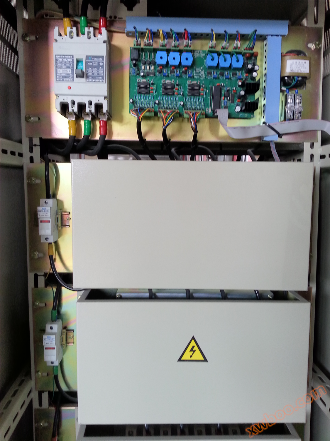 無接点安定化一体機