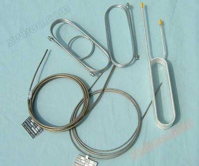 Vyplnění chromatografického sloupce pro analýzu bílého vína