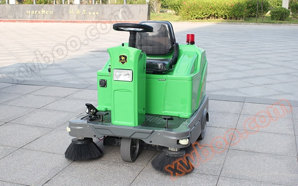 운전식 전동 청소기