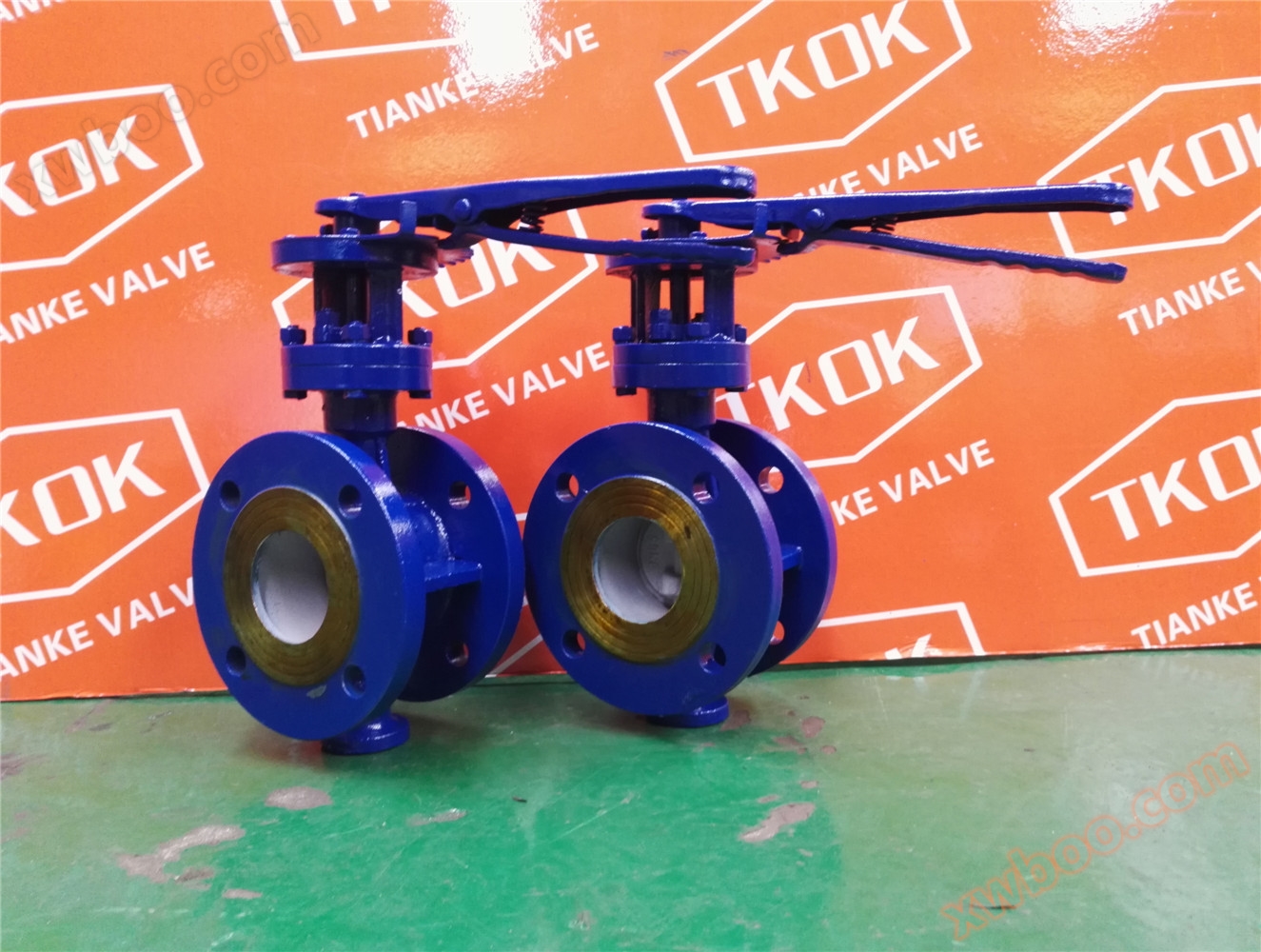 PN16-DN65 national standard flange type three eccentric hard seal manual handle butterfly valve WCB material