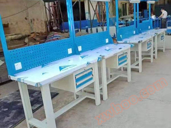 Container manufacturer